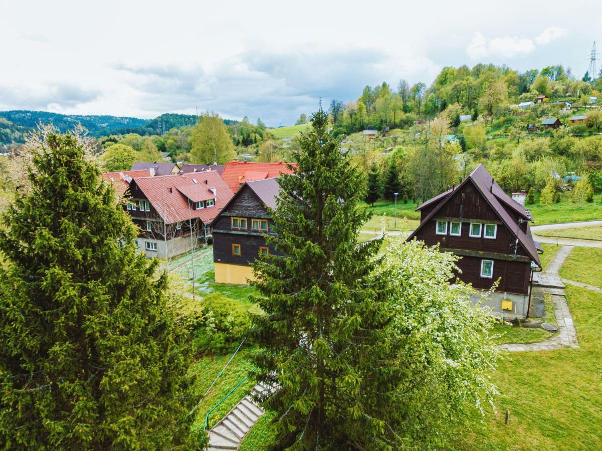 Hotel Osrodek Wypoczynkowy Gromada Krynica-Zdrój Exterior foto